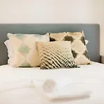 Chiado Cozy - By Lu Holidays * Lisbon