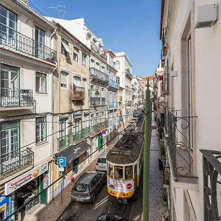 Chiado Cozy - By Lu Holidays アパート